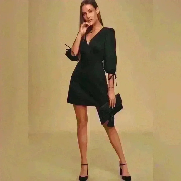 NWT Dream About Me Black Backless Mini Dress Size Small - Picture 2 of 6